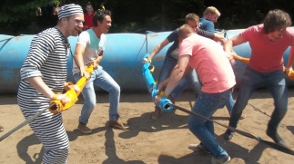 Bedrijfsuitje / Vrijgezellenfeest Levend Tafelvoetbal