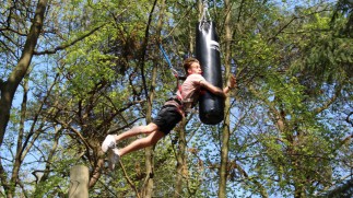 Bedrijfsuitje / Vrijgezellenfeest Pamper Jump